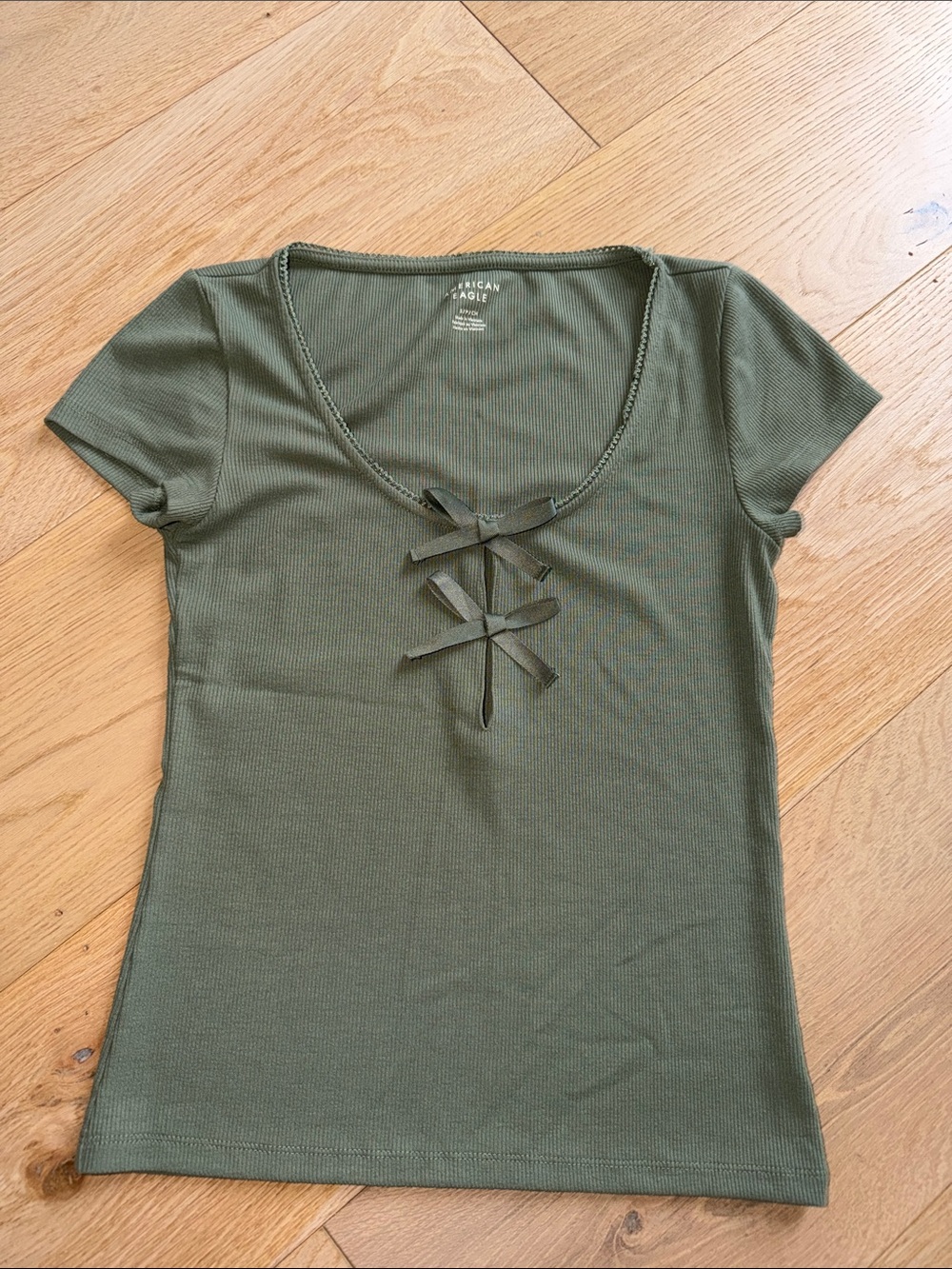 American Eagle Outfitters Olive Lace-Up Ribbed Scoop Neck Tee